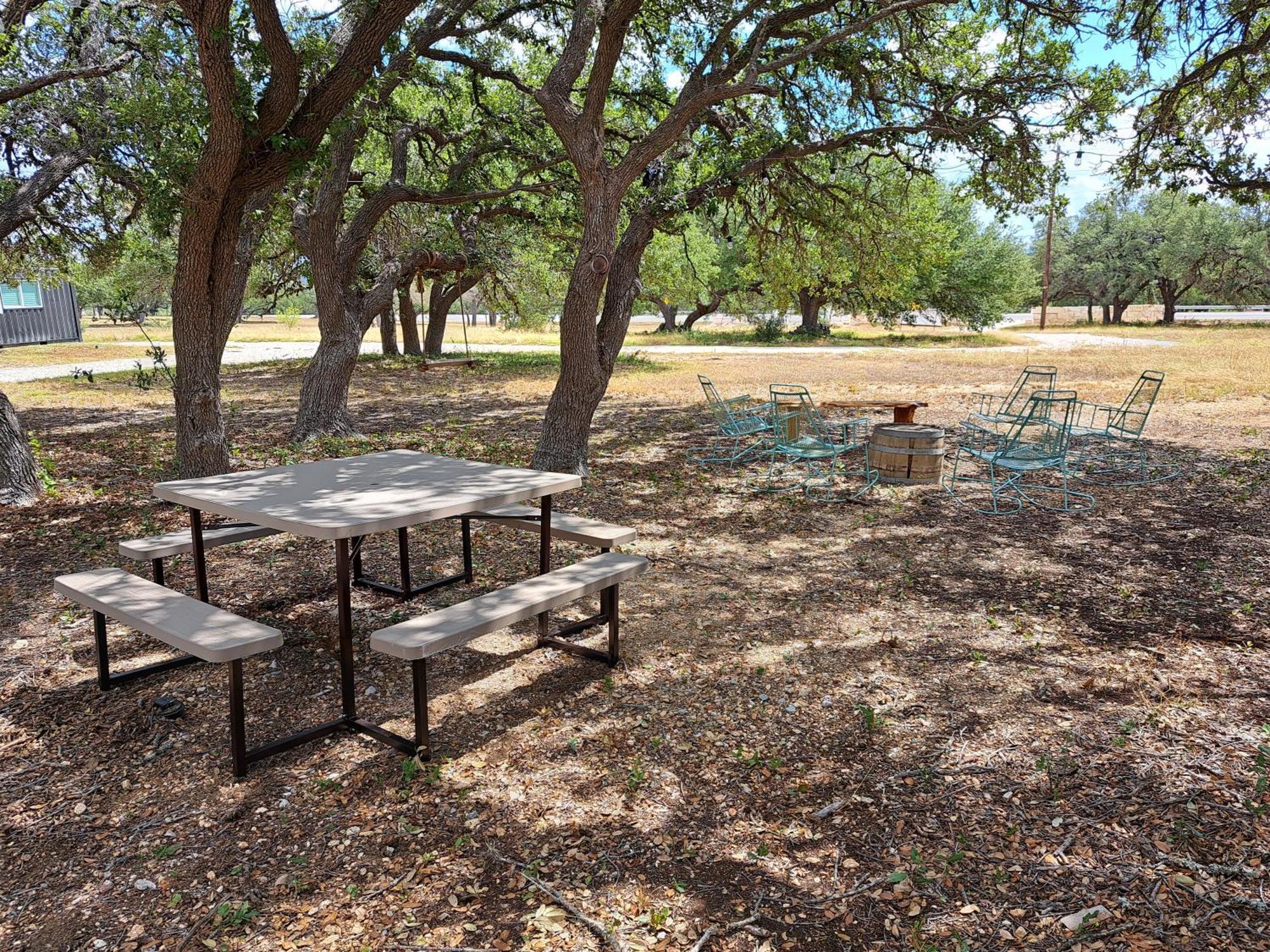 Villa The Container Retreat @ 290 Wine Trail #1 Escape To Hye, Tx Exterior foto