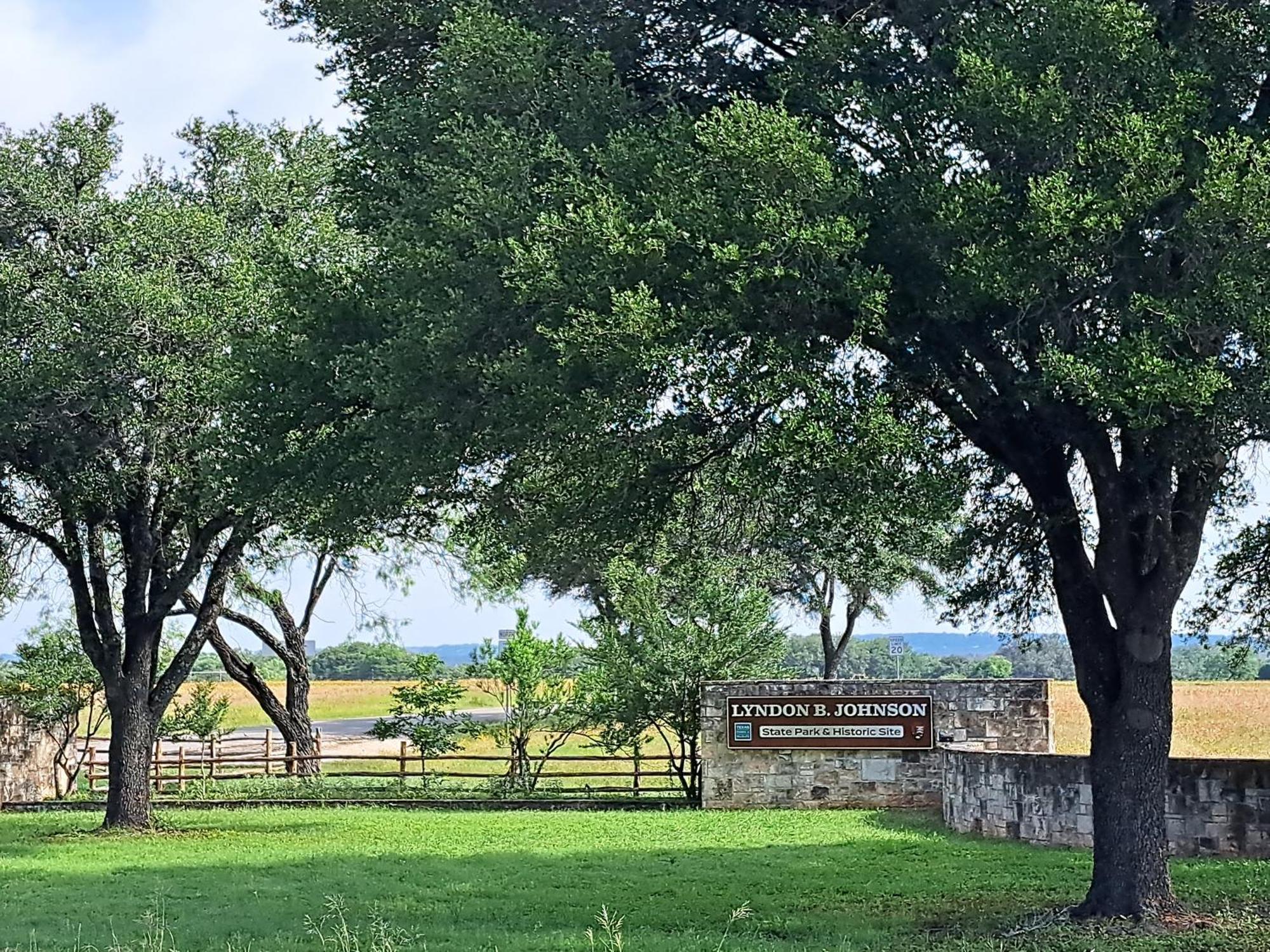 Villa The Container Retreat @ 290 Wine Trail #1 Escape To Hye, Tx Exterior foto